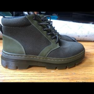 Dr.Marten’s army green canvas boots. Men’s size 7.